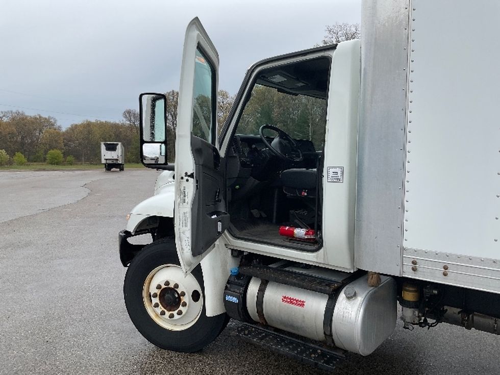 Medium Duty Box Truck-Light and Medium Duty Trucks-International-2020-MV607-Muskegon-MI-65,302\n\t\tmiles-$ 52,750 - Image 14