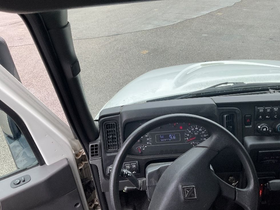 Medium Duty Box Truck-Light and Medium Duty Trucks-International-2020-MV607-Muskegon-MI-65,302\n\t\tmiles-$ 52,750 - Image 16