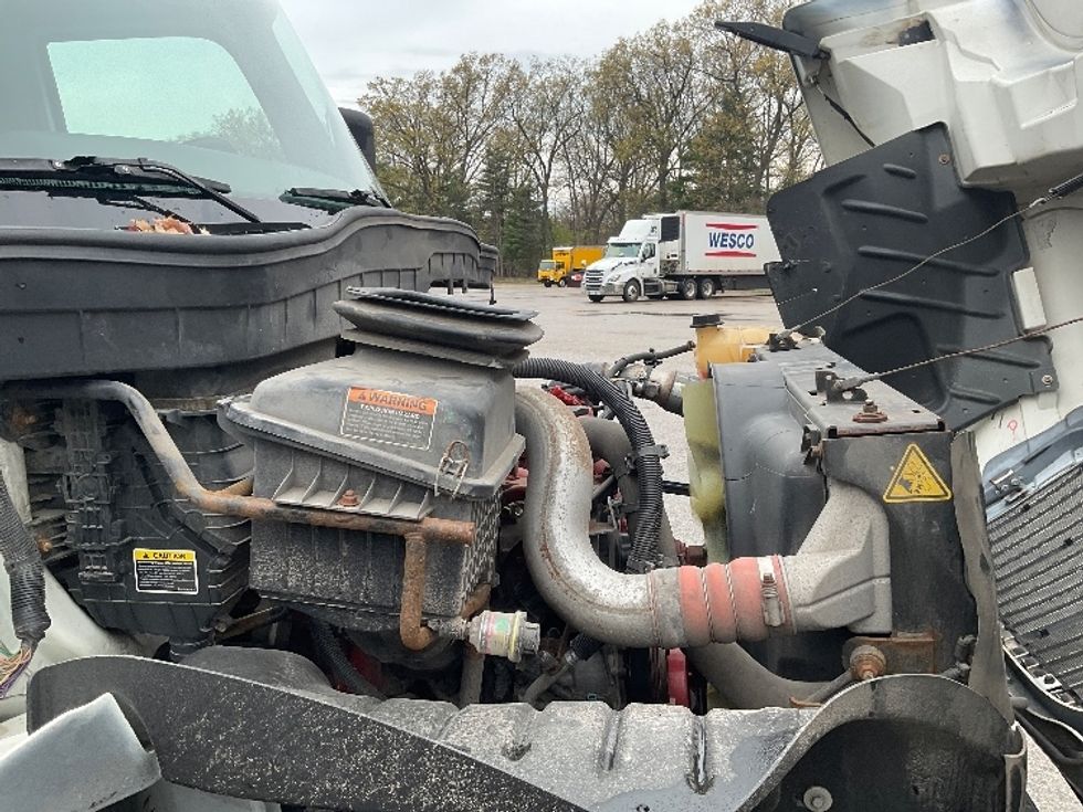 Medium Duty Box Truck-Light and Medium Duty Trucks-International-2020-MV607-Muskegon-MI-65,302\n\t\tmiles-$ 52,750 - Image 21