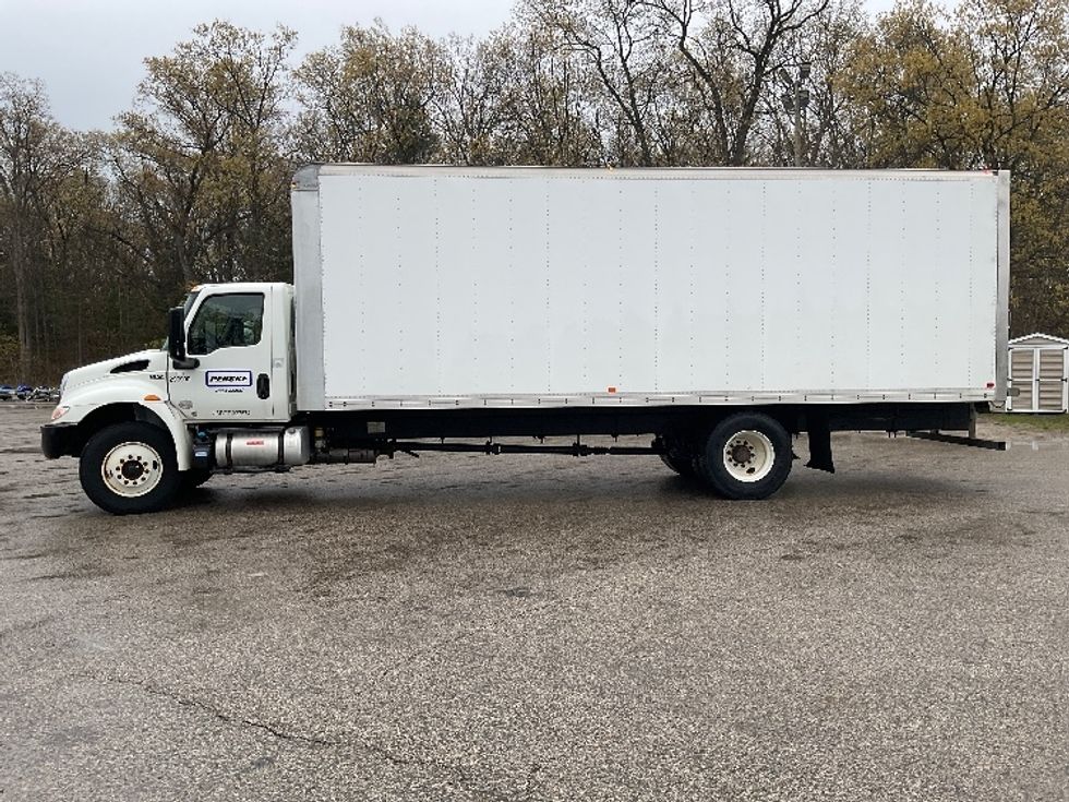 Medium Duty Box Truck-Light and Medium Duty Trucks-International-2020-MV607-Muskegon-MI-65,302\n\t\tmiles-$ 52,750 - Image 4