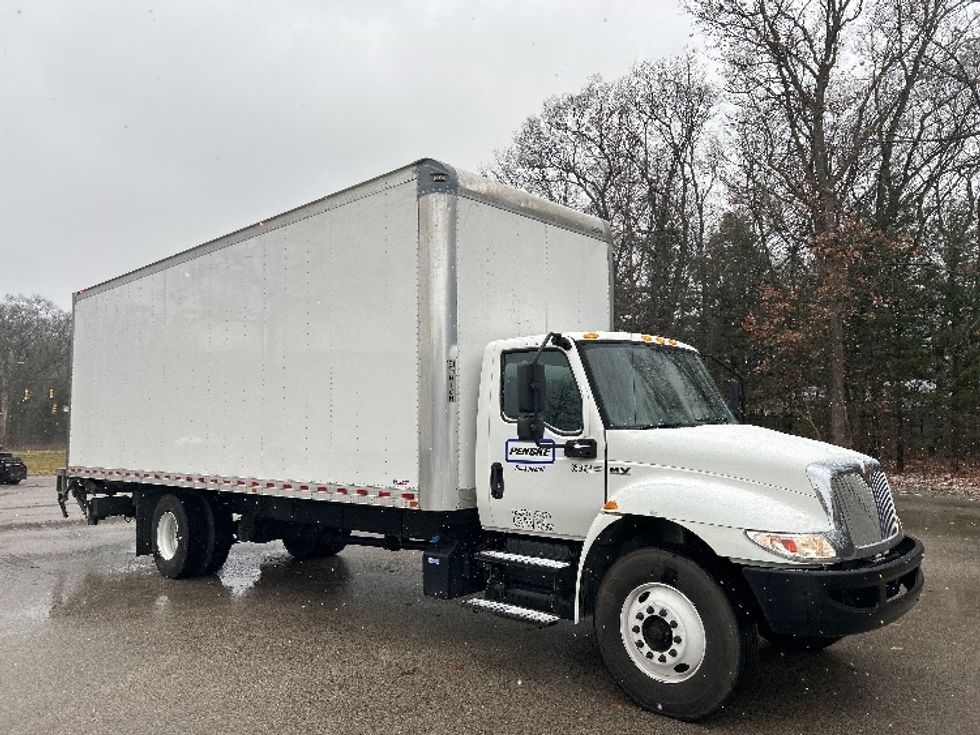 Medium Duty Box Truck-Light and Medium Duty Trucks-International-2020-MV607-Muskegon-MI-83,898\n\t\tmiles-$ 57,250 - Image 1