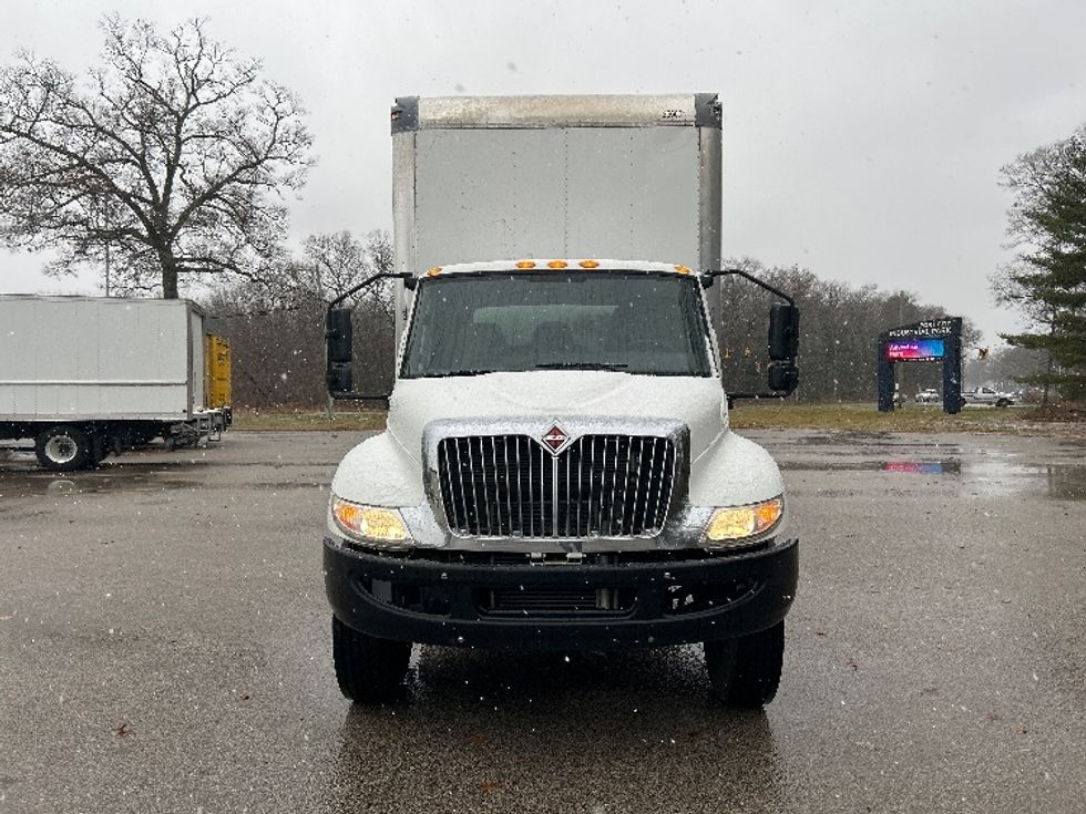 Medium Duty Box Truck-Light and Medium Duty Trucks-International-2020-MV607-Muskegon-MI-83,898\n\t\tmiles-$ 57,250 - Image 2