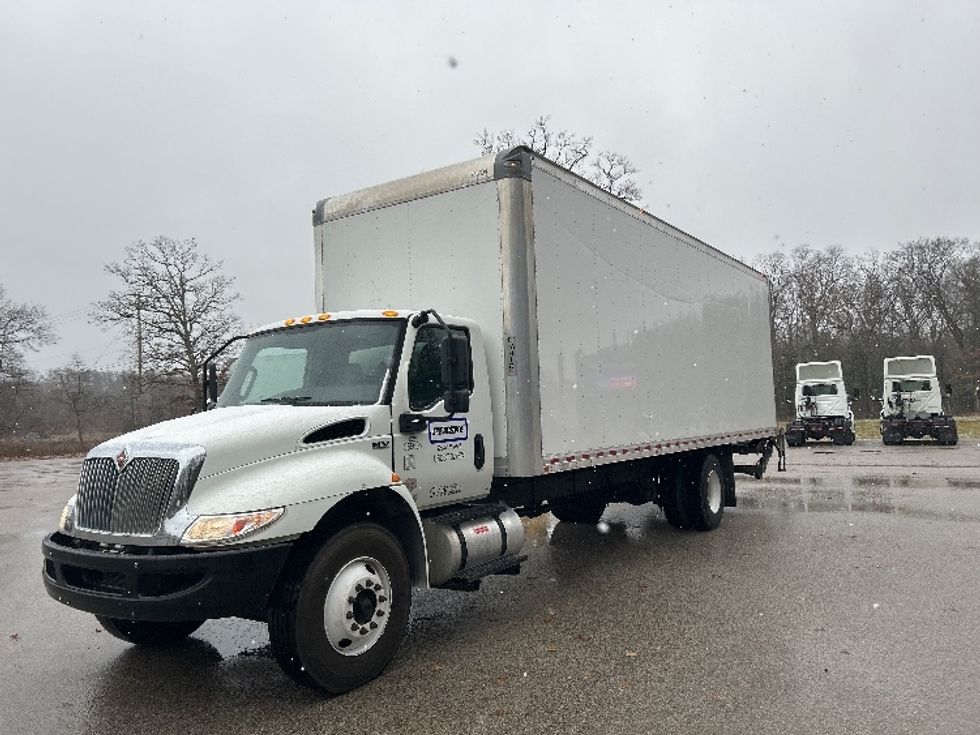 Medium Duty Box Truck-Light and Medium Duty Trucks-International-2020-MV607-Muskegon-MI-83,898\n\t\tmiles-$ 57,250 - Image 3