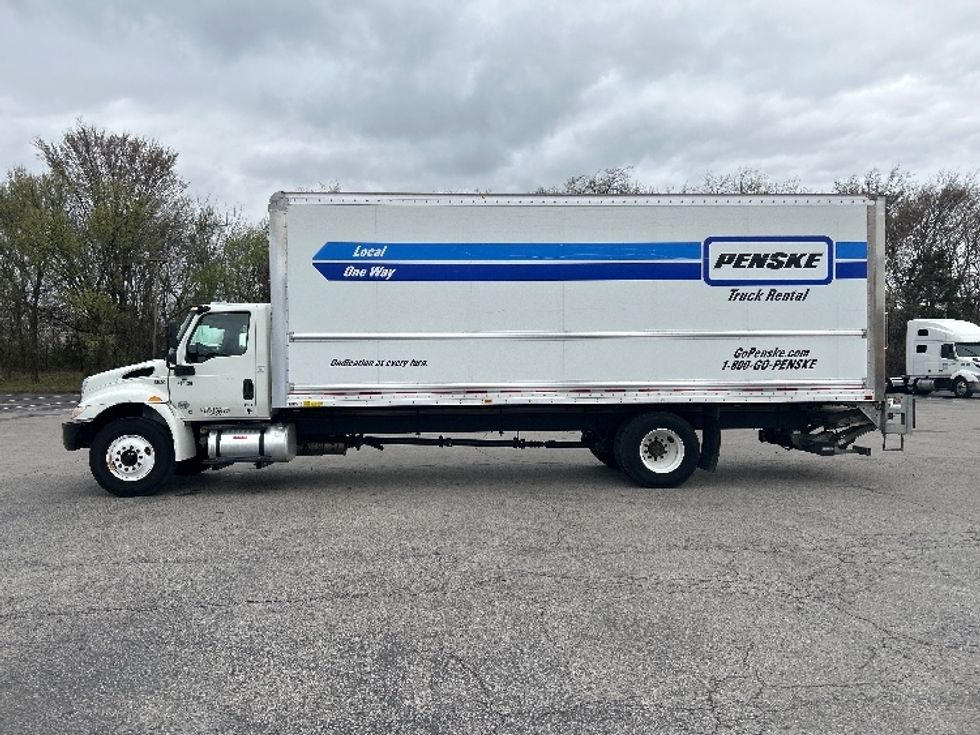 Medium Duty Box Truck-Light and Medium Duty Trucks-International-2020-MV607-Nashville (Mount Juliet)-TN-100,563\n\t\tmiles-$ 64,250 - Image 4
