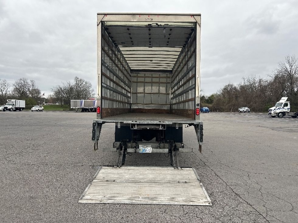 Medium Duty Box Truck-Light and Medium Duty Trucks-International-2020-MV607-Nashville (Mount Juliet)-TN-100,563\n\t\tmiles-$ 64,250 - Image 9