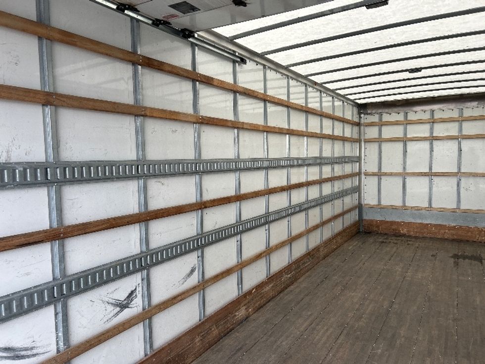 Medium Duty Box Truck-Light and Medium Duty Trucks-International-2020-MV607-Nashville (Mount Juliet)-TN-100,563\n\t\tmiles-$ 64,250 - Image 11