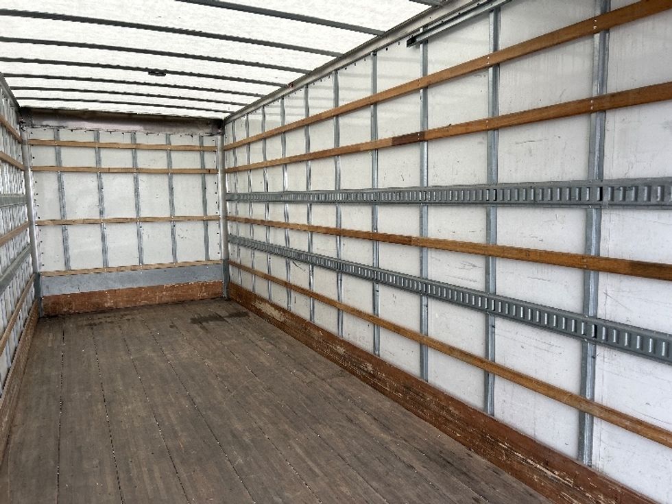 Medium Duty Box Truck-Light and Medium Duty Trucks-International-2020-MV607-Nashville (Mount Juliet)-TN-100,563\n\t\tmiles-$ 64,250 - Image 12