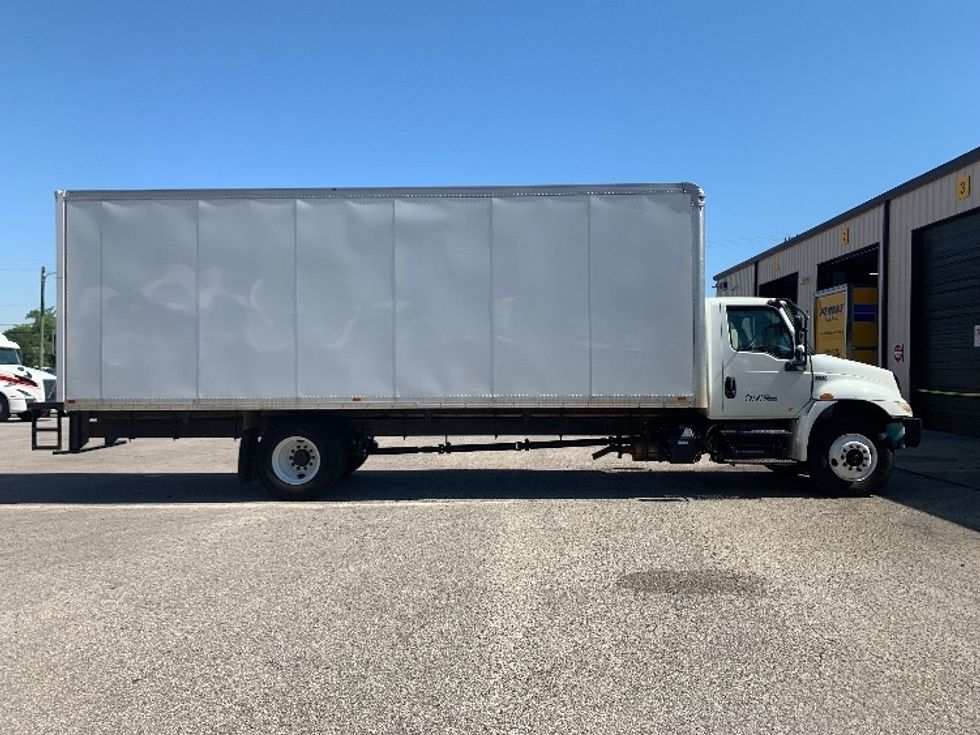 Medium Duty Box Truck-Light and Medium Duty Trucks-International-2020-MV607-Nashville (Mount Juliet)-TN-169,180\n\t\tmiles-$ 41,250 - Image 15