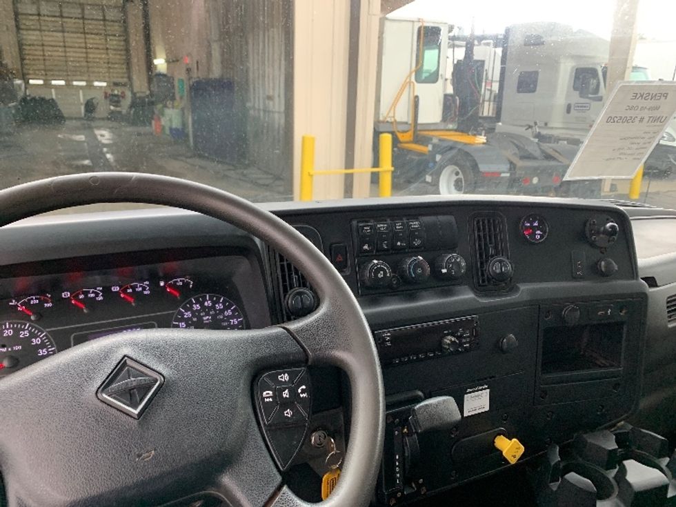 Medium Duty Box Truck-Light and Medium Duty Trucks-International-2020-MV607-Nashville (Mount Juliet)-TN-169,180\n\t\tmiles-$ 41,250 - Image 18