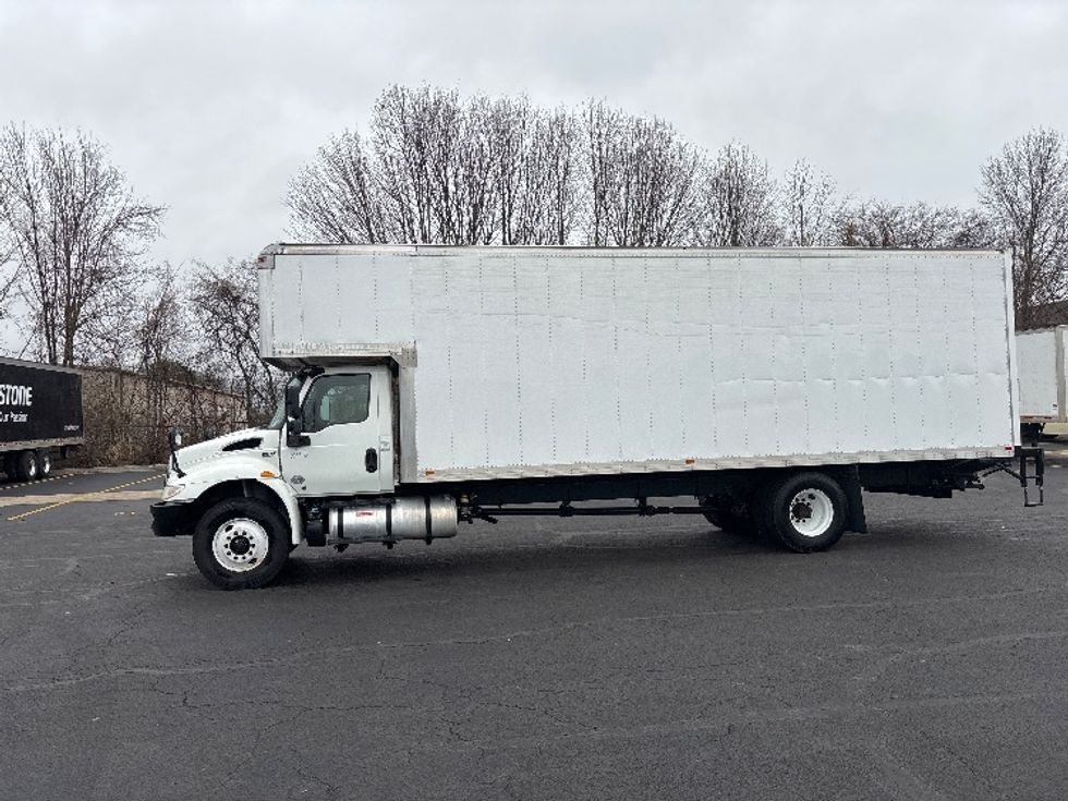 Medium Duty Box Truck-Light and Medium Duty Trucks-International-2020-MV607-Nashville (Mount Juliet)-TN-244,006\n\t\tmiles-$ 46,250 - Image 4