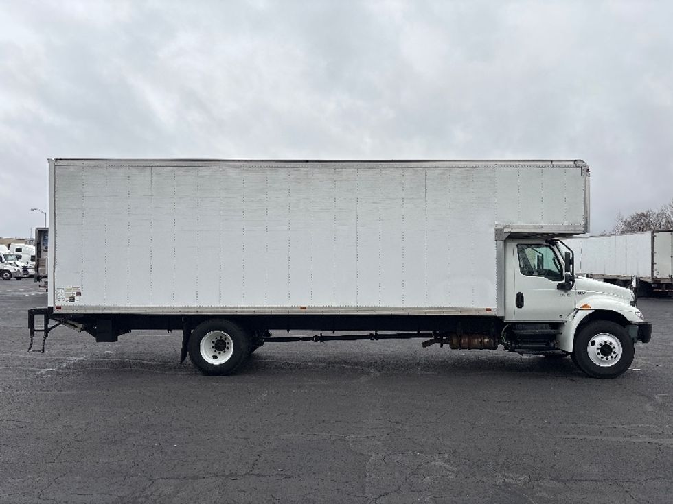Medium Duty Box Truck-Light and Medium Duty Trucks-International-2020-MV607-Nashville (Mount Juliet)-TN-244,006\n\t\tmiles-$ 46,250 - Image 15