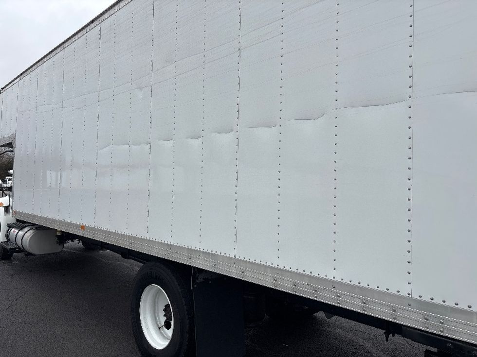 Medium Duty Box Truck-Light and Medium Duty Trucks-International-2020-MV607-Nashville (Mount Juliet)-TN-244,006\n\t\tmiles-$ 46,250 - Image 29