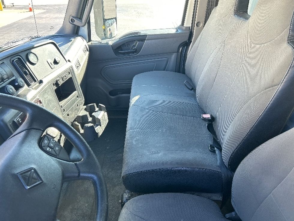 Medium Duty Box Truck-Light and Medium Duty Trucks-International-2020-MV607-Nashville (Mount Juliet)-TN-295,094\n\t\tmiles-$ 29,750 - Image 19