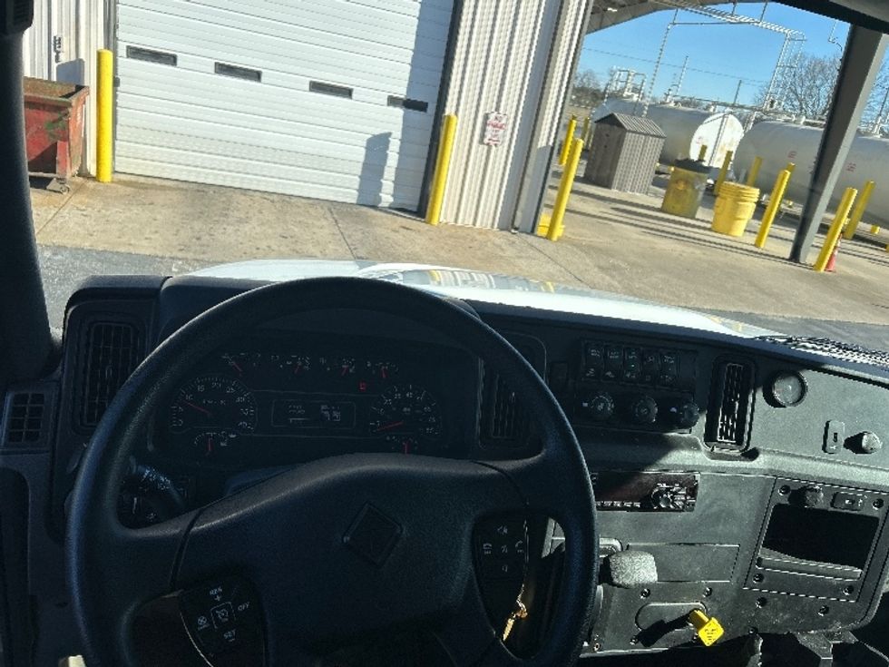 Medium Duty Box Truck-Light and Medium Duty Trucks-International-2020-MV607-Nashville (Mount Juliet)-TN-295,094\n\t\tmiles-$ 29,750 - Image 18