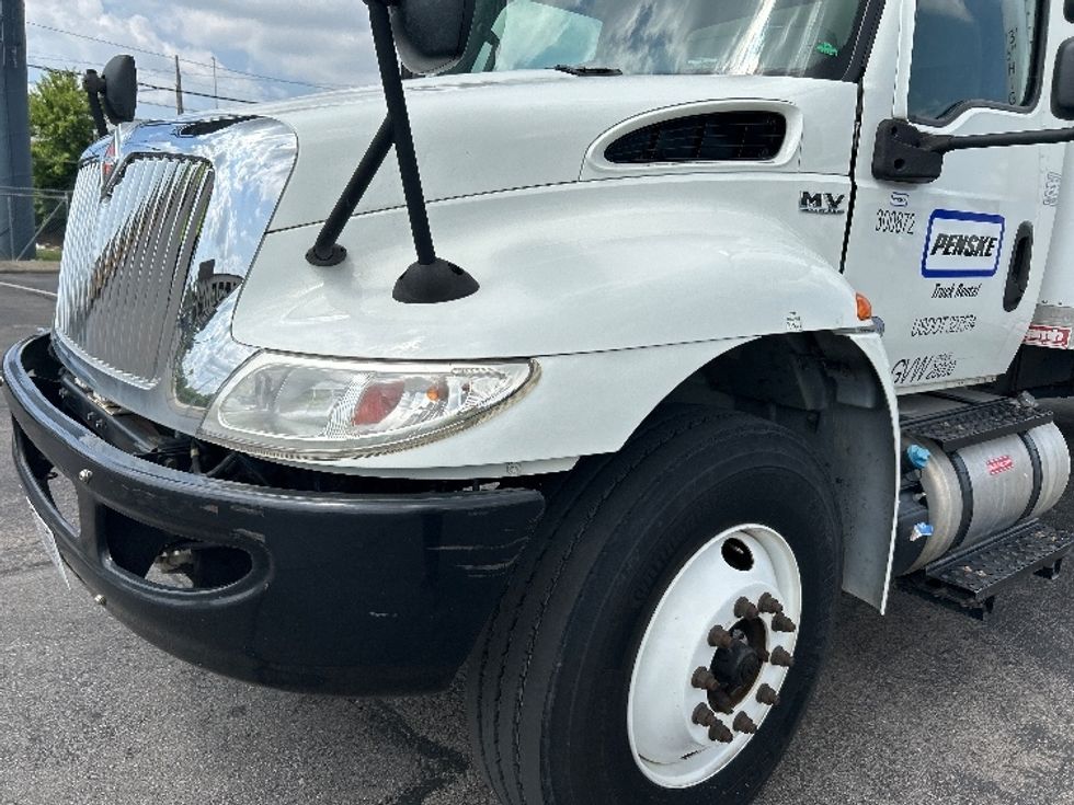 Medium Duty Box Truck-Light and Medium Duty Trucks-International-2020-MV607-Nashville (Mount Juliet)-TN-35,185\n\t\tmiles-$ 71,500 - Image 27