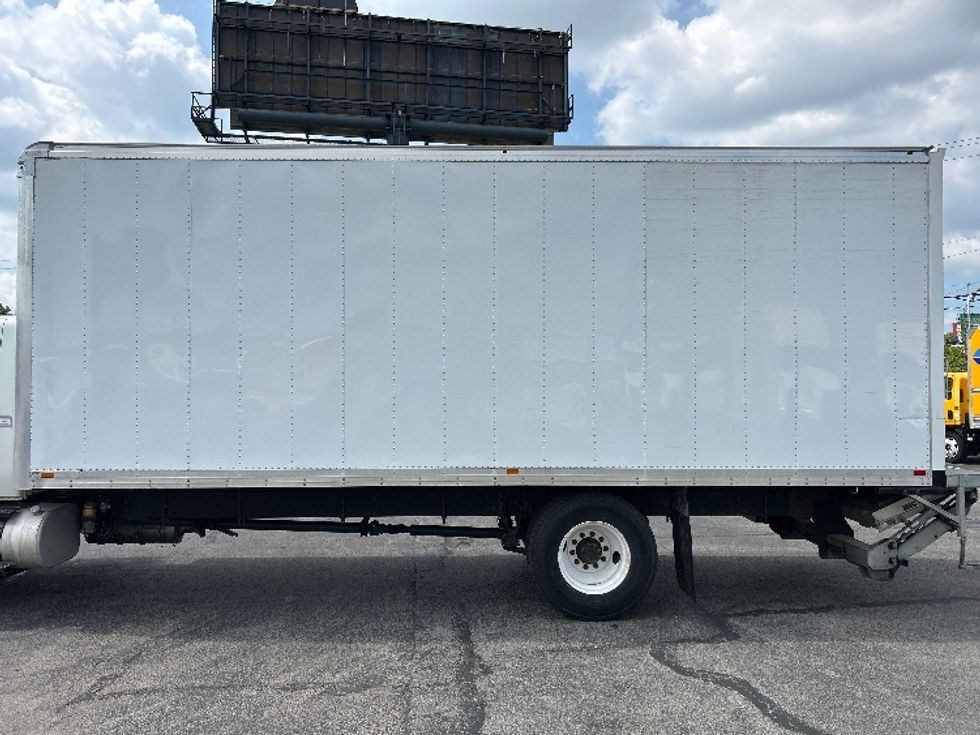 Medium Duty Box Truck-Light and Medium Duty Trucks-International-2020-MV607-Nashville (Mount Juliet)-TN-35,185\n\t\tmiles-$ 71,500 - Image 25