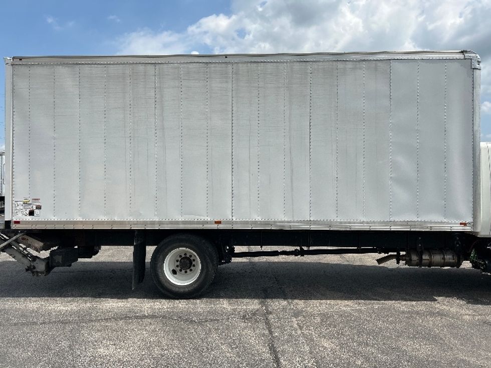 Medium Duty Box Truck-Light and Medium Duty Trucks-International-2020-MV607-Nashville (Mount Juliet)-TN-35,185\n\t\tmiles-$ 71,500 - Image 26