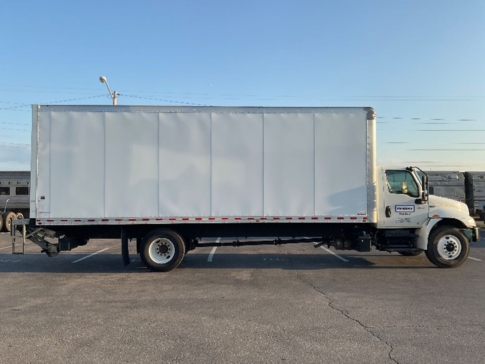 Medium Duty Box Truck-Light and Medium Duty Trucks-International-2020-MV607-Nashville-TN-131,912\n\t\tmiles-$ 61,250 - Image 15
