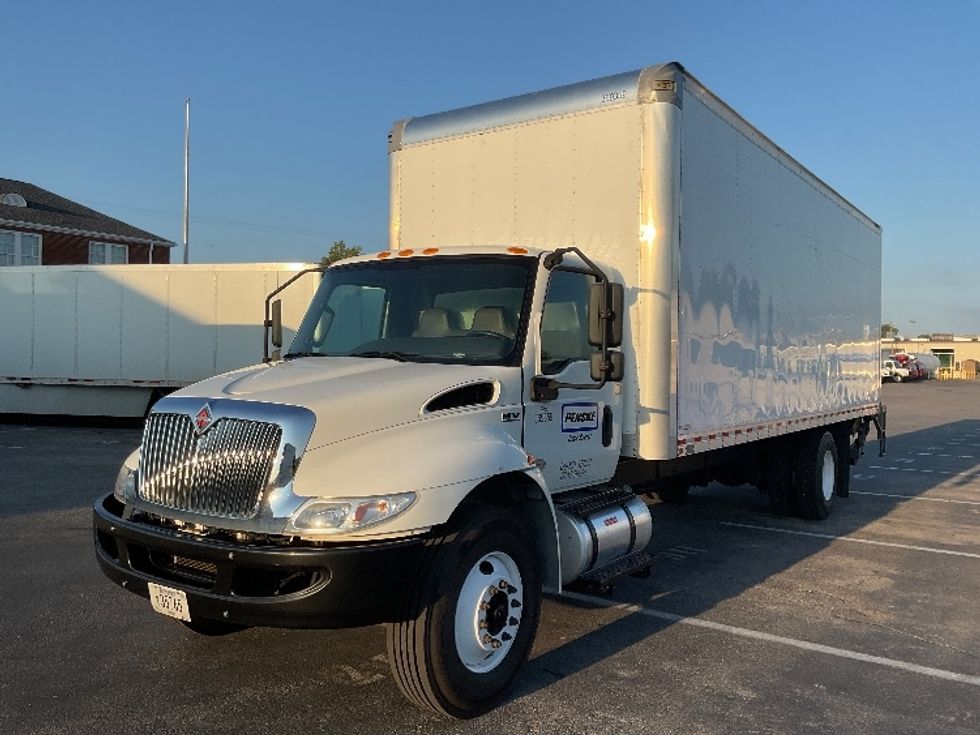 Medium Duty Box Truck-Light and Medium Duty Trucks-International-2020-MV607-Nashville-TN-131,912\n\t\tmiles-$ 61,250 - Image 3