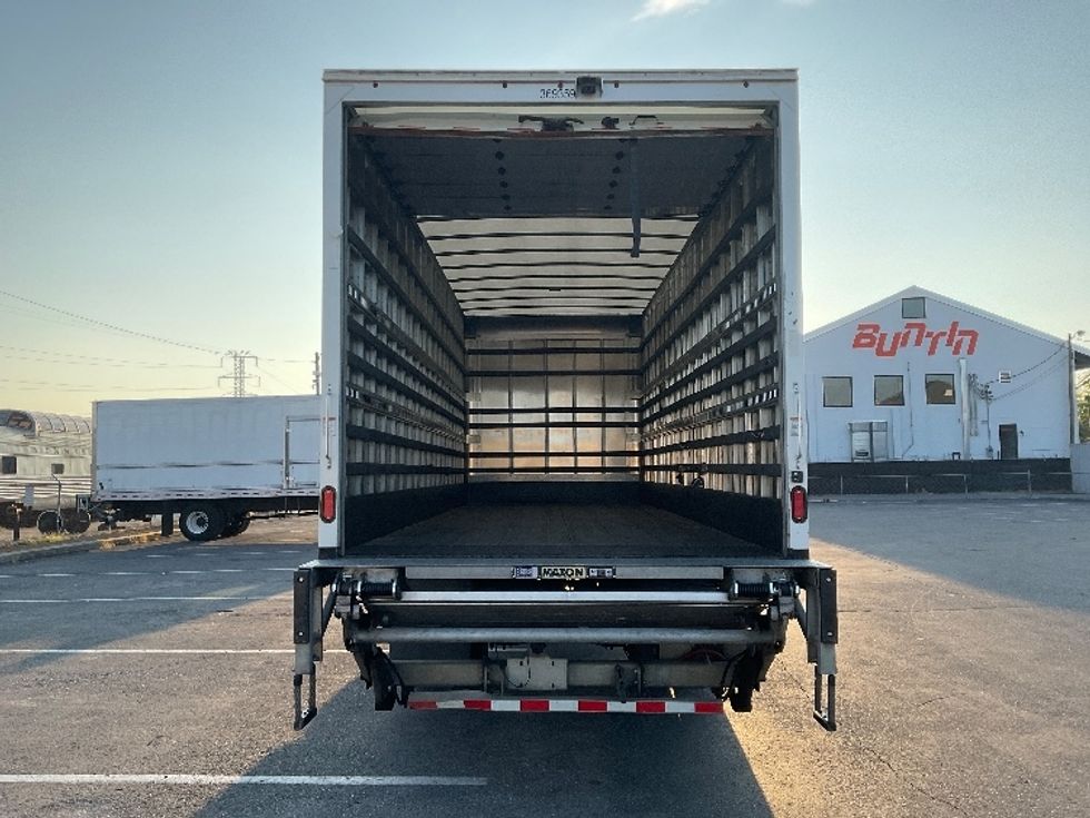 Medium Duty Box Truck-Light and Medium Duty Trucks-International-2020-MV607-Nashville-TN-131,912\n\t\tmiles-$ 61,250 - Image 8