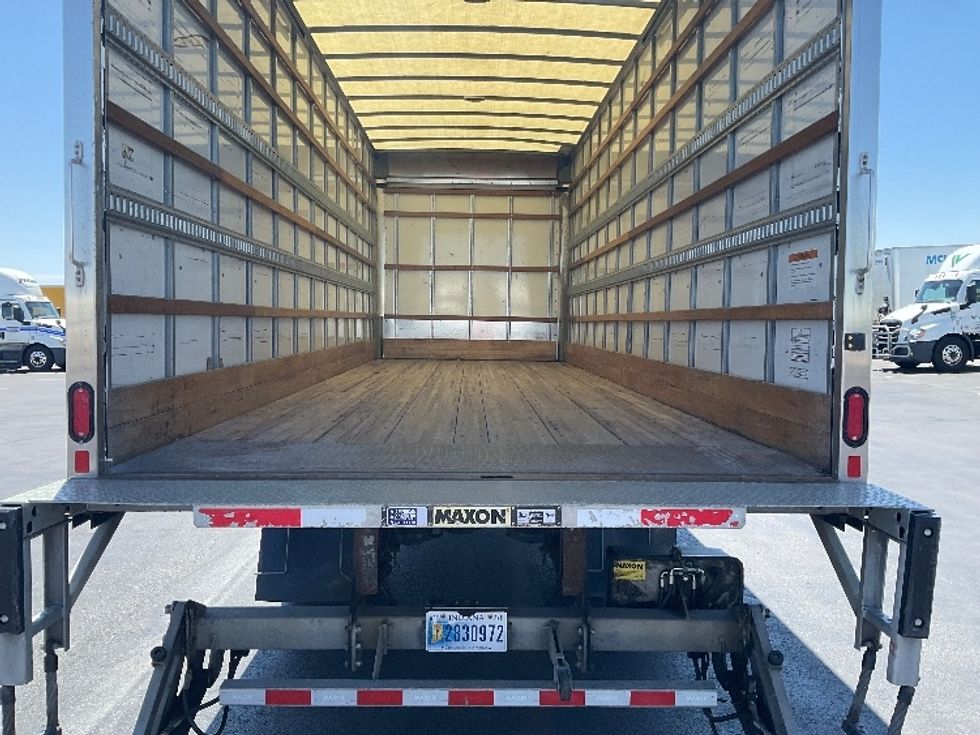 Medium Duty Box Truck-Light and Medium Duty Trucks-International-2020-MV607-Nashville-TN-136,861\n\t\tmiles-$ 55,000 - Image 10