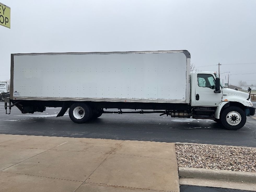 Medium Duty Box Truck-Light and Medium Duty Trucks-International-2020-MV607-Neenah-WI-257,211\n\t\tmiles-$ 34,750 - Image 15