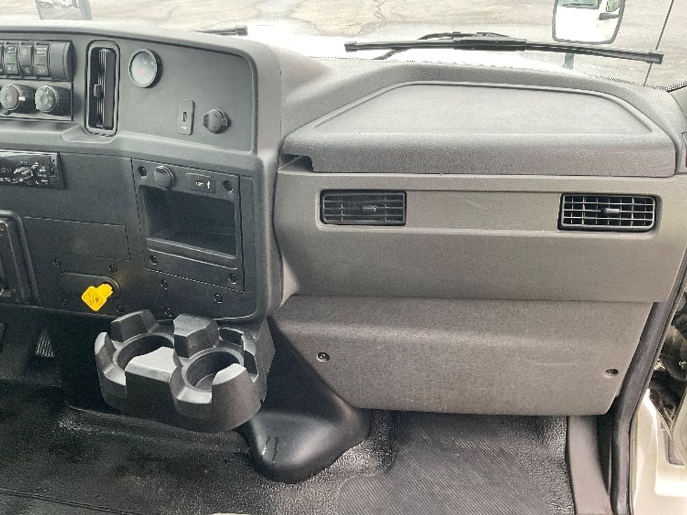 Medium Duty Box Truck-Light and Medium Duty Trucks-International-2020-MV607-Neenah-WI-257,211\n\t\tmiles-$ 34,750 - Image 20