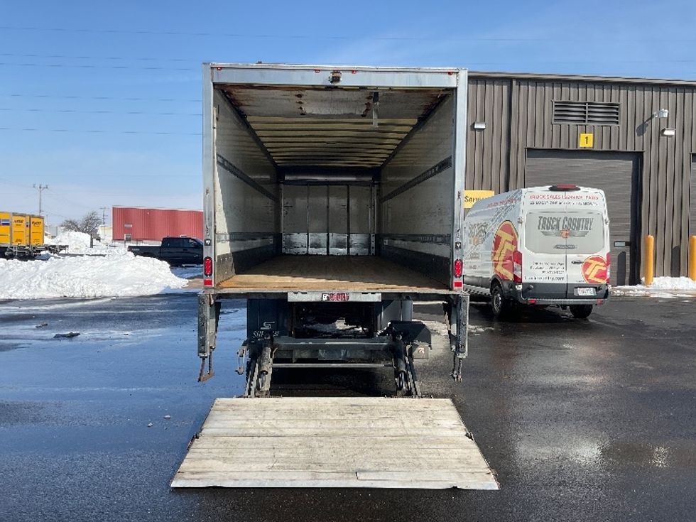 Medium Duty Box Truck-Light and Medium Duty Trucks-International-2020-MV607-Neenah-WI-379,903\n\t\tmiles-$ 20,500 - Image 9