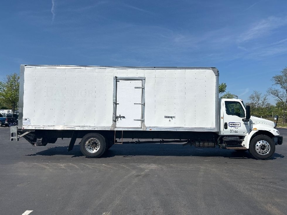 Medium Duty Box Truck-Light and Medium Duty Trucks-International-2020-MV607-New Castle-DE-163,689\n\t\tmiles-$ 49,250 - Image 15