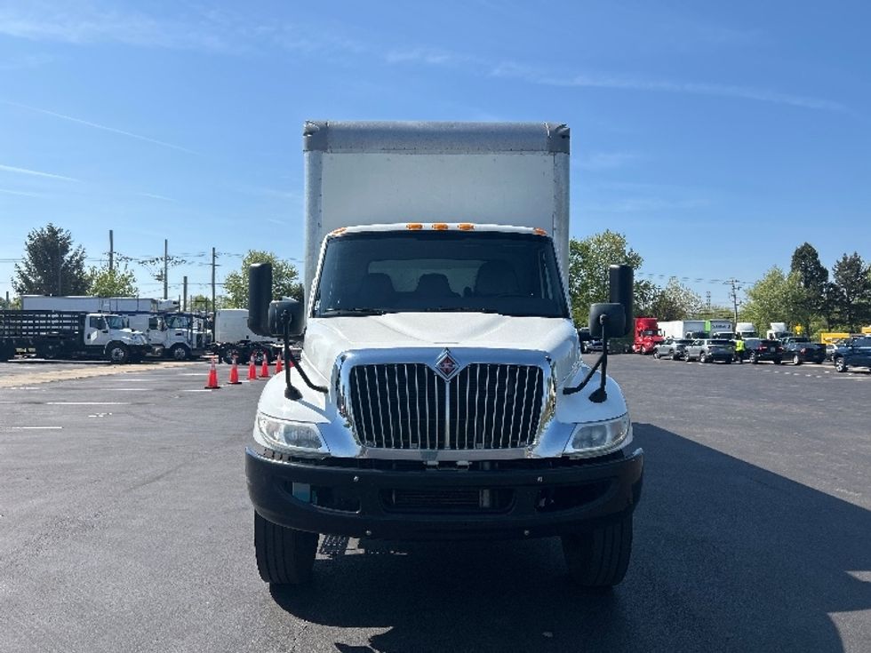 Medium Duty Box Truck-Light and Medium Duty Trucks-International-2020-MV607-New Castle-DE-163,689\n\t\tmiles-$ 49,250 - Image 2