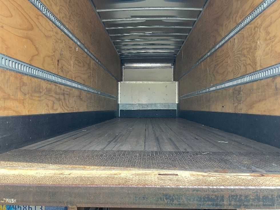 Medium Duty Box Truck-Light and Medium Duty Trucks-International-2020-MV607-New Castle-DE-187,528\n\t\tmiles-$ 48,000 - Image 10