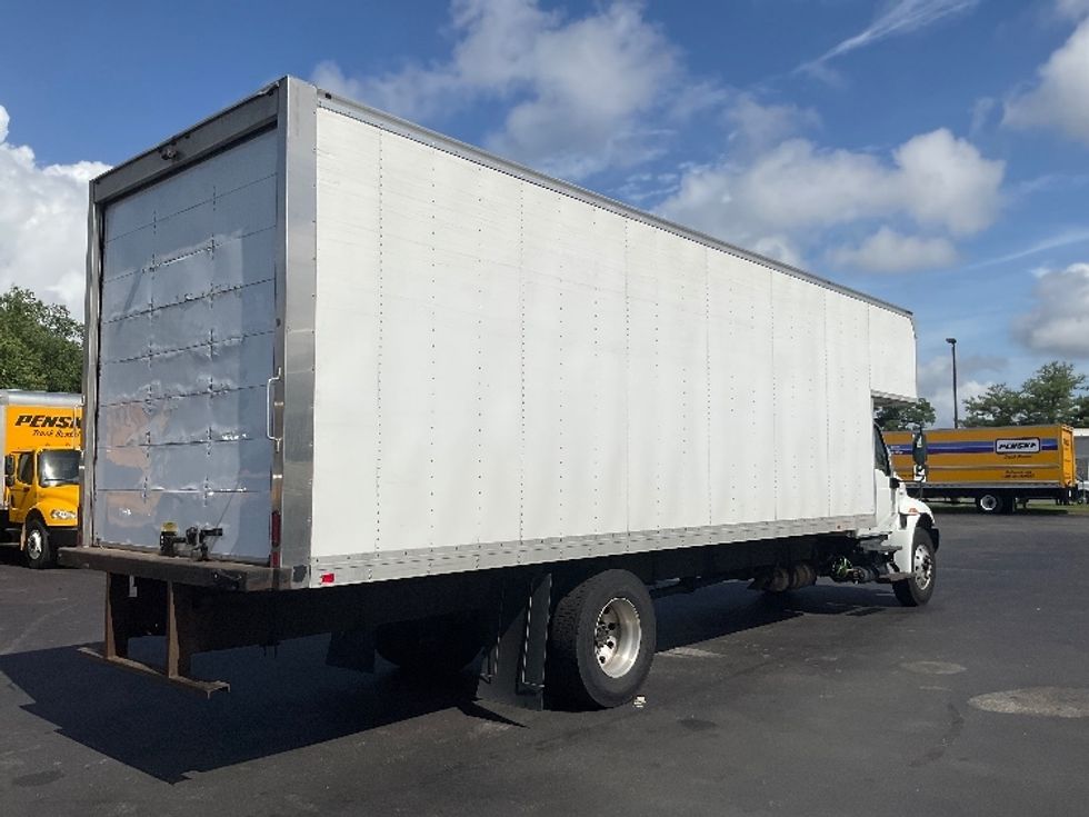 Medium Duty Box Truck-Light and Medium Duty Trucks-International-2020-MV607-New Castle-DE-187,528\n\t\tmiles-$ 48,000 - Image 13