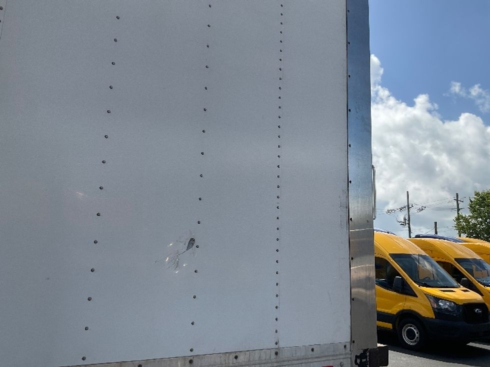 Medium Duty Box Truck-Light and Medium Duty Trucks-International-2020-MV607-New Castle-DE-187,528\n\t\tmiles-$ 48,000 - Image 28