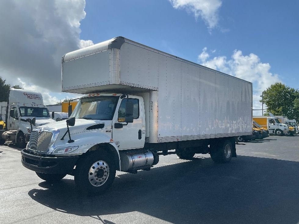 Medium Duty Box Truck-Light and Medium Duty Trucks-International-2020-MV607-New Castle-DE-187,528\n\t\tmiles-$ 48,000 - Image 3