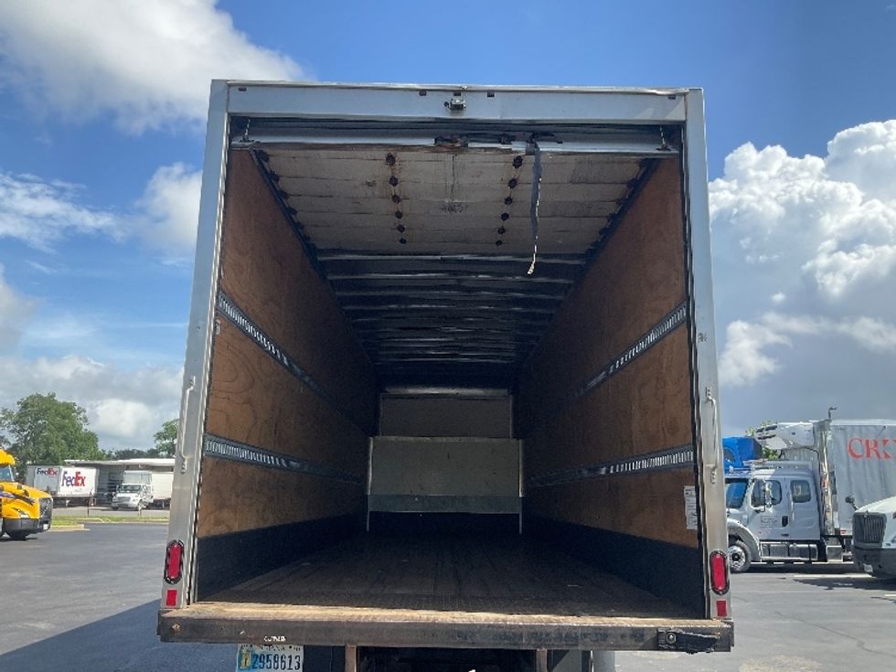 Medium Duty Box Truck-Light and Medium Duty Trucks-International-2020-MV607-New Castle-DE-187,528\n\t\tmiles-$ 48,000 - Image 8