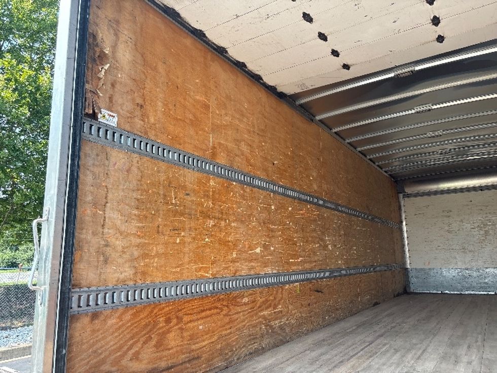 Medium Duty Box Truck-Light and Medium Duty Trucks-International-2020-MV607-New Castle-DE-197,410\n\t\tmiles-$ 53,250 - Image 11