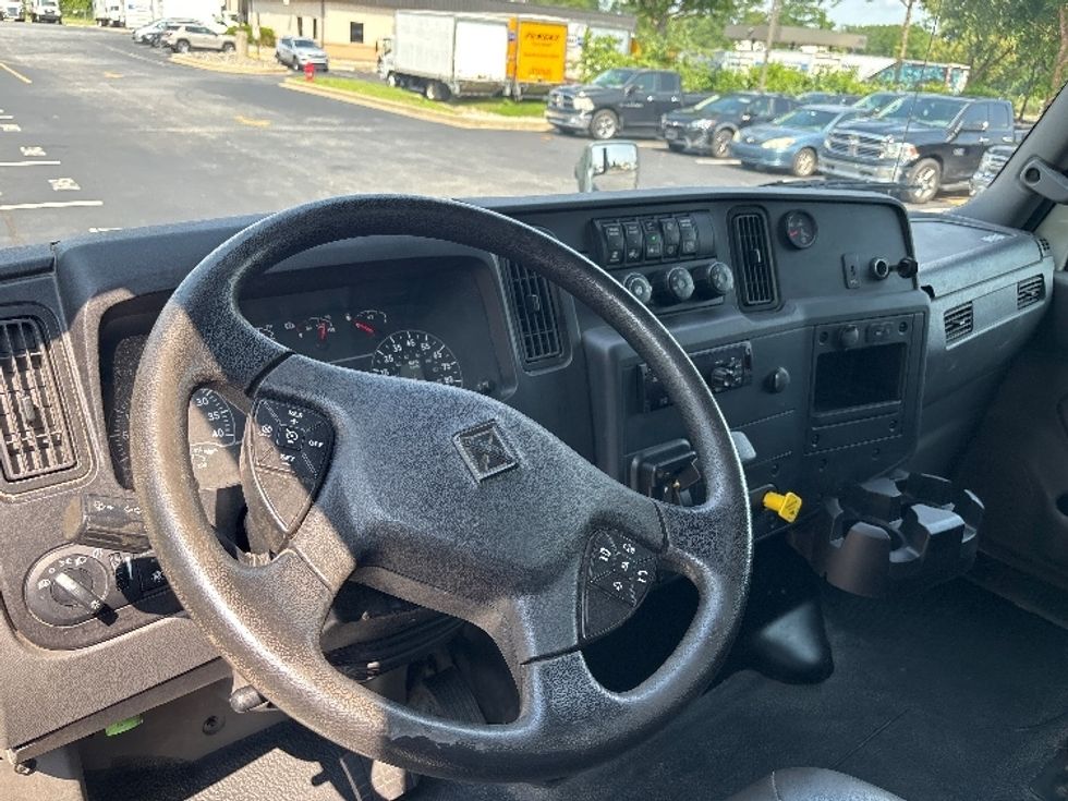Medium Duty Box Truck-Light and Medium Duty Trucks-International-2020-MV607-New Castle-DE-197,410\n\t\tmiles-$ 53,250 - Image 17