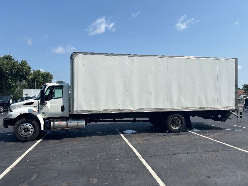 Medium Duty Box Truck-Light and Medium Duty Trucks-International-2020-MV607-New Castle-DE-197,410\n\t\tmiles-$ 53,250 - Image 4
