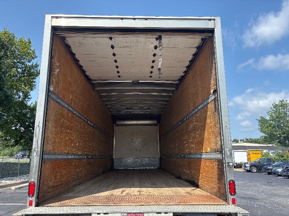 Medium Duty Box Truck-Light and Medium Duty Trucks-International-2020-MV607-New Castle-DE-197,410\n\t\tmiles-$ 53,250 - Image 8