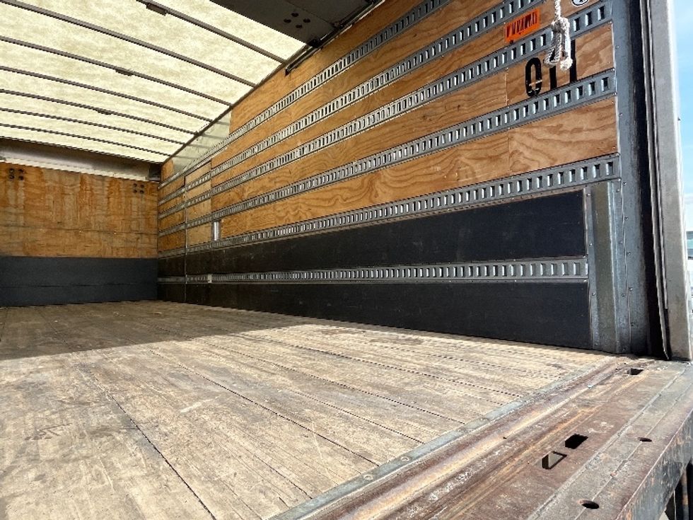 Medium Duty Box Truck-Light and Medium Duty Trucks-International-2020-MV607-New Castle-DE-200,021\n\t\tmiles-$ 52,500 - Image 11