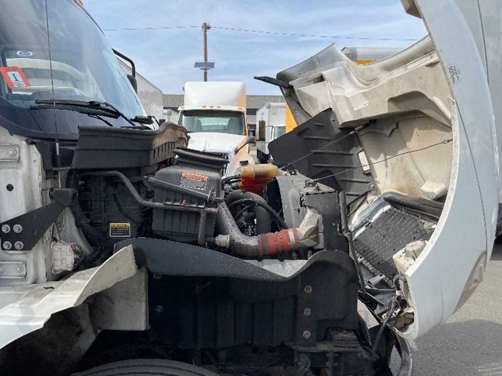 Medium Duty Box Truck-Light and Medium Duty Trucks-International-2020-MV607-New Castle-DE-200,021\n\t\tmiles-$ 52,500 - Image 22