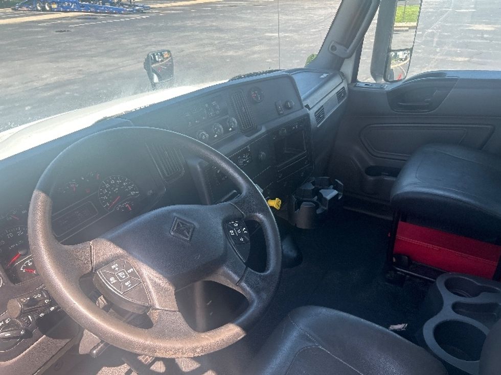 Medium Duty Box Truck-Light and Medium Duty Trucks-International-2020-MV607-New Castle-DE-213,994\n\t\tmiles-$ 47,750 - Image 16