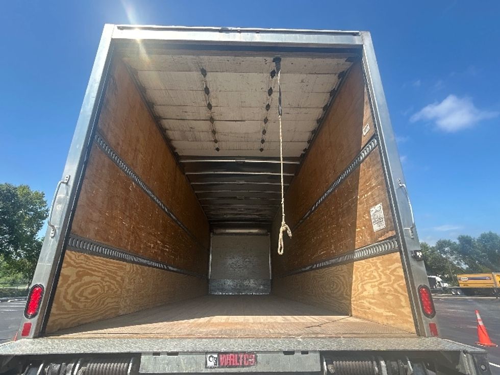 Medium Duty Box Truck-Light and Medium Duty Trucks-International-2020-MV607-New Castle-DE-213,994\n\t\tmiles-$ 47,750 - Image 8