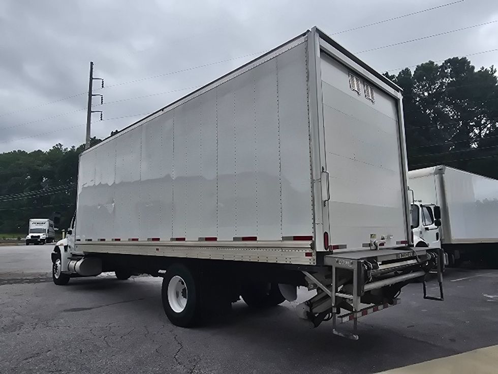 Medium Duty Box Truck-Light and Medium Duty Trucks-International-2020-MV607-Newnan-GA-215,190\n\t\tmiles-$ 42,500 - Image 6