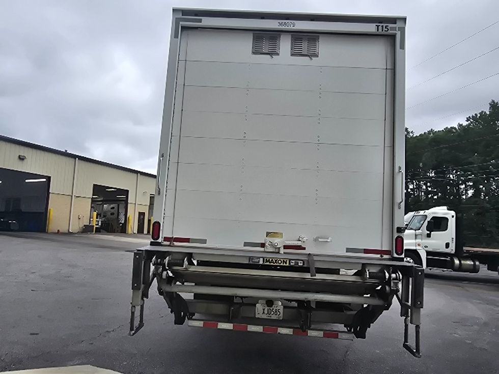 Medium Duty Box Truck-Light and Medium Duty Trucks-International-2020-MV607-Newnan-GA-215,190\n\t\tmiles-$ 42,500 - Image 7