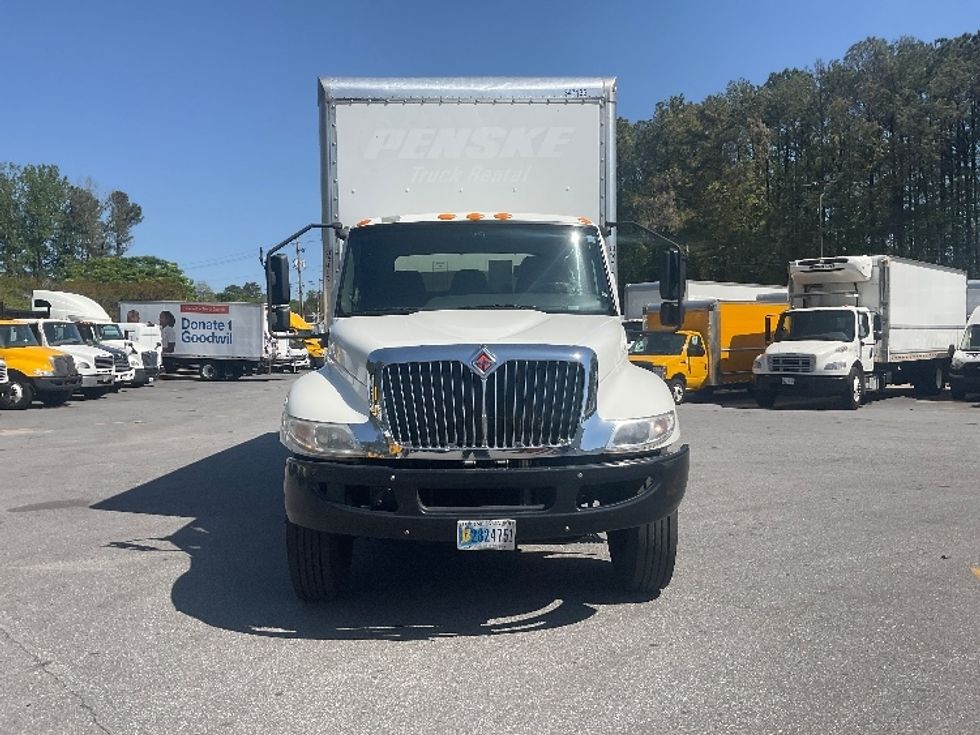 Medium Duty Box Truck-Light and Medium Duty Trucks-International-2020-MV607-Norcross-GA-163,630\n\t\tmiles-$ 59,250 - Image 2