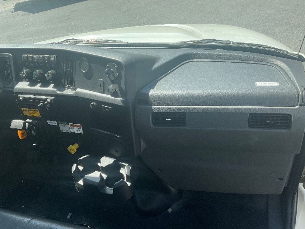 Medium Duty Box Truck-Light and Medium Duty Trucks-International-2020-MV607-Norcross-GA-163,630\n\t\tmiles-$ 59,250 - Image 21