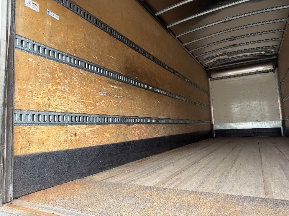 Medium Duty Box Truck-Light and Medium Duty Trucks-International-2020-MV607-North Bergen-NJ-191,000\n\t\tmiles-$ 45,500 - Image 10