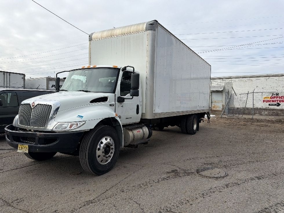 Medium Duty Box Truck-Light and Medium Duty Trucks-International-2020-MV607-North Bergen-NJ-191,000\n\t\tmiles-$ 45,500 - Image 3