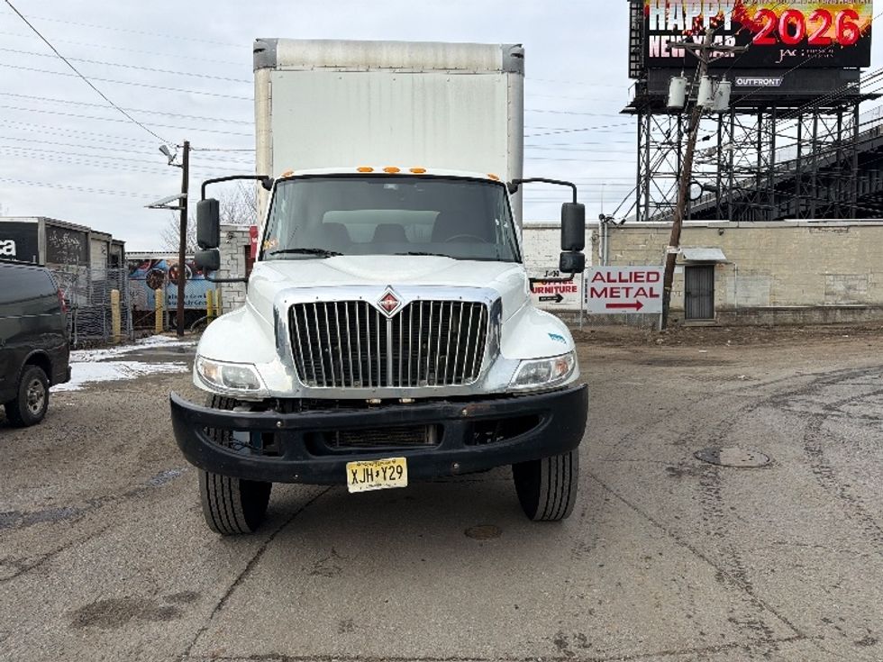 Medium Duty Box Truck-Light and Medium Duty Trucks-International-2020-MV607-North Bergen-NJ-191,000\n\t\tmiles-$ 45,500 - Image 2